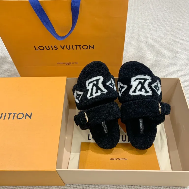 Louis Vuitton Shoe 